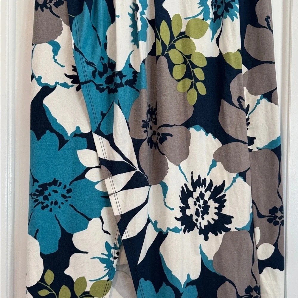 Gilli Multicolor Soft Floral Stretch Wrap Skirt Size Medium